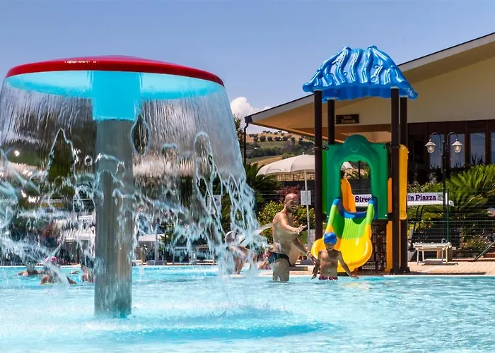 ホリデーパーク Don Antonio Glamping Village 3*